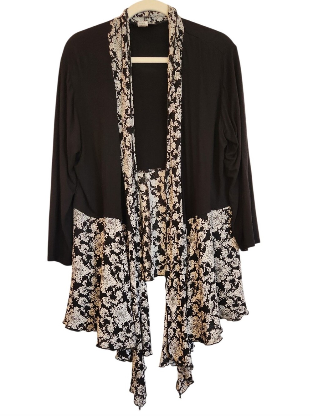 The Pyramid Collection Black/White Floral Open Front Cardigan Size XL Waterfall